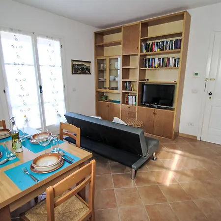 Appartamento Le Fiabe By Interhome
